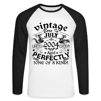 Juli 2004 | Jahrgang 2004 | geboren im Juli - Unisex Baseballshirt langarm - Weiß/Schwarz - Vorne - Nik (191cm)