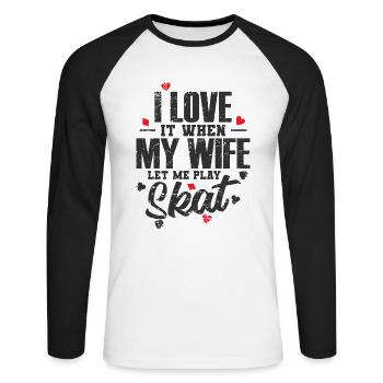 I Love it when my Wife let me play Skat - Unisex Baseballshirt langarm - Weiß/Schwarz - Vorne - Nik (191cm)