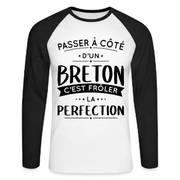 Breton - Frôler la perfection - Bretagne - T-shirt baseball manches longues Homme - blanc/noir - Devant - Nik (191cm)