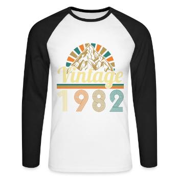 Jahrgang 1982 Retro Geburtstagsgeschenk 1982 - Unisex Baseballshirt langarm - Weiß/Schwarz - Vorne - Nik (191cm)