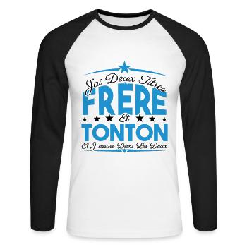 J'ai deux titres frère et Tonton. Cadeau frère. - T-shirt baseball manches longues Homme - blanc/noir - Devant - Nik (191cm)