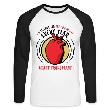 Celebrating the Gift of Life every year Heart - Unisex Baseballshirt langarm - Weiß/Schwarz - Vorne - Nik (191cm)