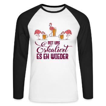 Spruch mit uns es eskaliert es eh wieder Flamingo - Unisex Baseballshirt langarm - Weiß/Schwarz - Vorne - Nik (191cm)