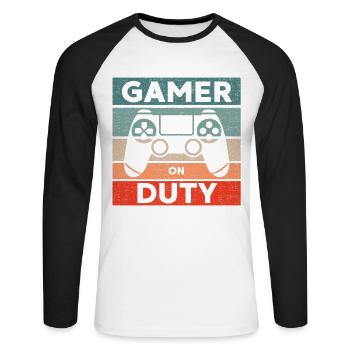 Gamer on Duty Gaming Geschenk - Unisex Baseballshirt langarm - Weiß/Schwarz - Vorne - Nik (191cm)