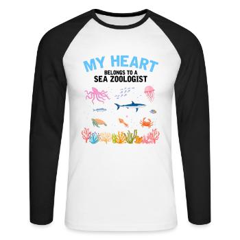 Le cœur appartient au zoologiste marin Biologie marine Mer - T-shirt baseball manches longues Homme - blanc/noir - Devant - Nik (191cm)