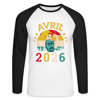 Avril 2026 Anniversaire Vintage Happy Birthday - T-shirt baseball manches longues Homme - blanc/noir - Devant - Nik (191cm)