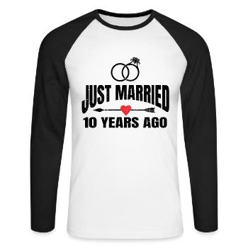 Just Married 10 Years Ago 10th Wedding Anniversary - Unisex Baseballshirt langarm - Weiß/Schwarz - Vorne - Nik (191cm)