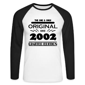 2002 - Baujahr 2002 - Jahrgang 2002 - Unisex Baseballshirt langarm - Weiß/Schwarz - Vorne - Nik (191cm)