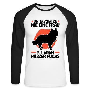 Unterschätze nie eine Frau mit Harzer Fuchs - Unisex Baseballshirt langarm - Weiß/Schwarz - Vorne - Nik (191cm)