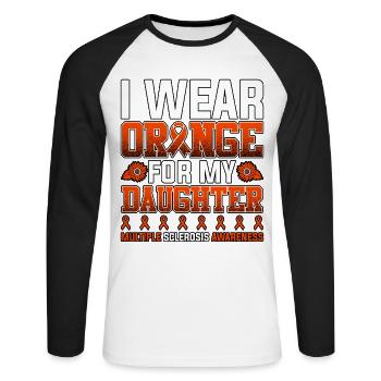 Ich trage Orange für meine Tochter Multiple Sklerose - Unisex Baseballshirt langarm - Weiß/Schwarz - Vorne - Nik (191cm)