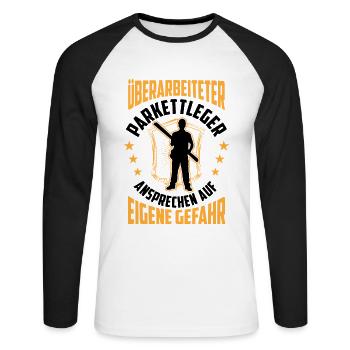 Überarbeiteter Parkettleger Fußbodenleger - Unisex Baseballshirt langarm - Weiß/Schwarz - Vorne - Nik (191cm)