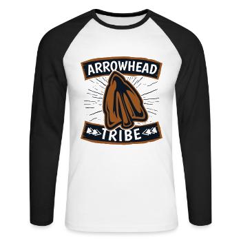 Arrowhead Tribe Jagdspitzen Arrowhead Hunter - Unisex Baseballshirt langarm - Weiß/Schwarz - Vorne - Nik (191cm)