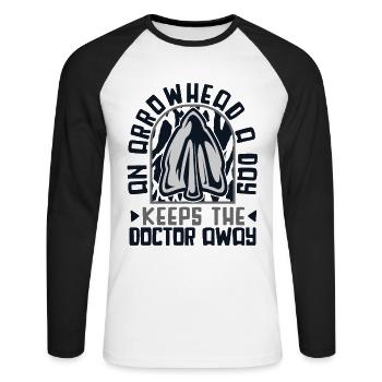 An Arrowhead A Day Arrowhead Hunter Jagdspitzen - Unisex Baseballshirt langarm - Weiß/Schwarz - Vorne - Nik (191cm)