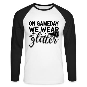 Le jour du match, nous portons des pom-pom girls dansantes à paillettes - T-shirt baseball manches longues Homme - blanc/noir - Devant - Nik (191cm)