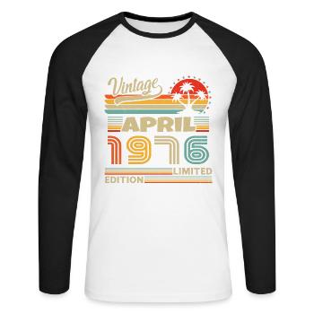 April 1976 Vintage Anniversary 1976 - Unisex Long Sleeve Baseball T-Shirt - white/black - Front - Nik (191cm)