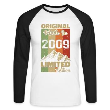2009 Original - Made in 2009 - Limited Edition - Unisex Long Sleeve Baseball T-Shirt - white/black - Front - Nik (191cm)