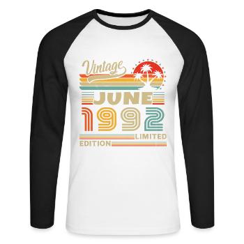June 1992 Vintage Born in June 1992 Anniversary - Unisex Long Sleeve Baseball T-Shirt - white/black - Front - Nik (191cm)