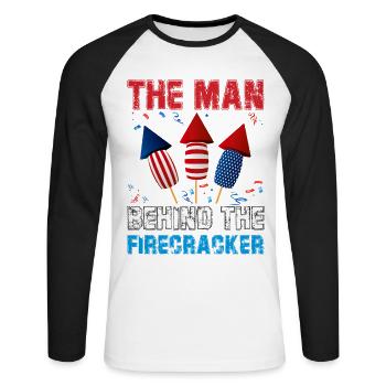 The Man behind the Firecracker - Unisex Baseballshirt langarm - Weiß/Schwarz - Vorne - Nik (191cm)