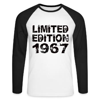 Édition limitée 1967 Anniversaire 1967 Anniversaire - T-shirt baseball manches longues Homme - blanc/noir - Devant - Nik (191cm)