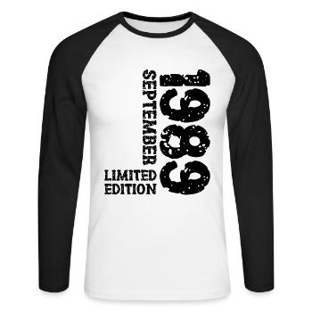 1989 Septembre Édition Limitée 34e Décoration Anniversaire - T-shirt baseball manches longues Homme - blanc/noir - Devant - Nik (191cm)