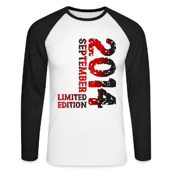 2014 Septembre Edition Limitée Décoration du 9ème anniversaire - T-shirt baseball manches longues Homme - blanc/noir - Devant - Nik (191cm)