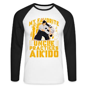 Mein Lieblingsonkel trainiert Aikido - Unisex Baseballshirt langarm - Weiß/Schwarz - Vorne - Nik (191cm)
