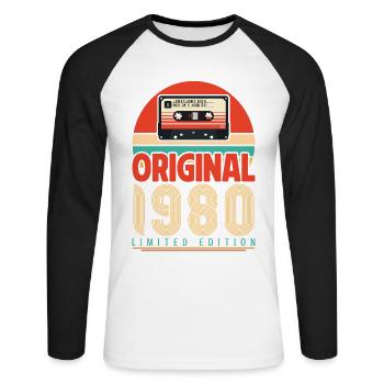 Cadeau Anniversaire Vintage 1980. Rétro 1980. - T-shirt baseball manches longues Homme - blanc/noir - Devant - Nik (191cm)