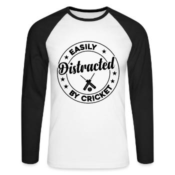 Cricketing Cricket Player - Easily Distracted By C - Unisex Baseballshirt langarm - Weiß/Schwarz - Vorne - Nik (191cm)