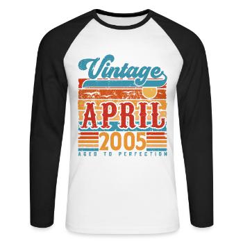 Avril 2005, Cadeau Anniversaire Vintage avril 2005 - T-shirt baseball manches longues Homme - blanc/noir - Devant - Nik (191cm)