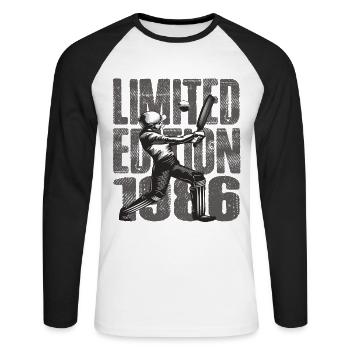 Édition limitée 1986 Édition limitée Cricket - T-shirt baseball manches longues Homme - blanc/noir - Devant - Nik (191cm)