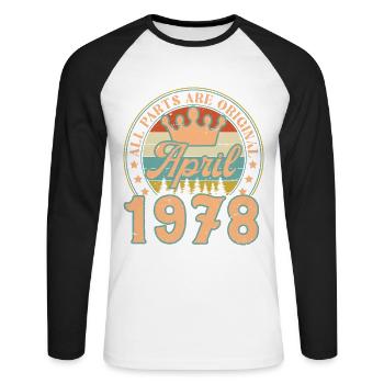 Avril 1978. Cadeau d’anniversaire avril 1978 April - T-shirt baseball manches longues Homme - blanc/noir - Devant - Nik (191cm)