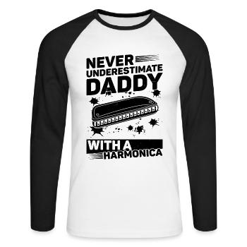 Never Underestimate Daddy With A Harmonica - Unisex Baseballshirt langarm - Weiß/Schwarz - Vorne - Nik (191cm)