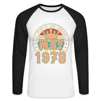 Mai 1978. Cadeau d’anniversaire mai 1978. May 1978 - T-shirt baseball manches longues Homme - blanc/noir - Devant - Nik (191cm)