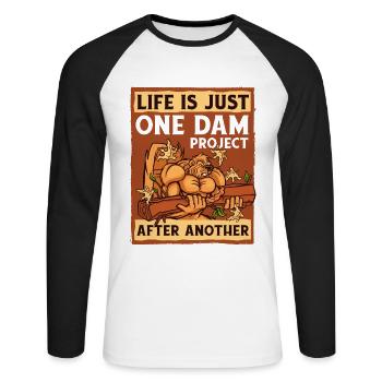 Ein Staudammprojekt nach dem anderen in Nordamerika - Unisex Baseballshirt langarm - Weiß/Schwarz - Vorne - Nik (191cm)