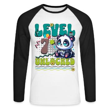7. Geburtstag Level Unlocked Gaming Panda - Unisex Baseballshirt langarm - Weiß/Schwarz - Vorne - Nik (191cm)