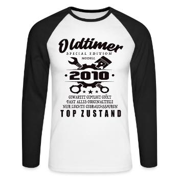 Oldtimer Special Edition Modell 2009 Geburtstag - Unisex Baseballshirt langarm - Weiß/Schwarz - Vorne - Nik (191cm)