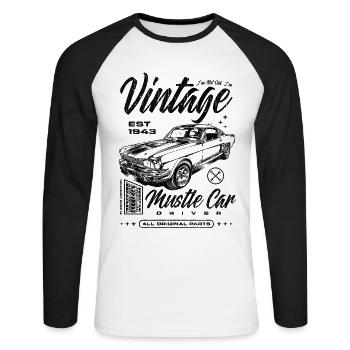 Ich bin nicht alt, ich bin Oldtimer Oldtimer Jahrgang 1943 - Unisex Baseballshirt langarm - Weiß/Schwarz - Vorne - Nik (191cm)