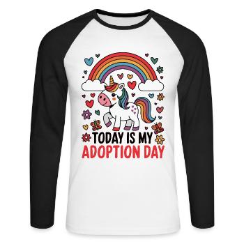 Heute ist mein Adoptionstag in einer Pflegefamilie - Unisex Baseballshirt langarm - Weiß/Schwarz - Vorne - Nik (191cm)