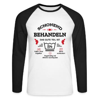 HANDLE MIT SORGFALT – 84 JAHRE PERFEKTION - Unisex Baseballshirt langarm - Weiß/Schwarz - Vorne - Nik (191cm)