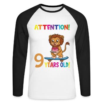 Anniversaire Lion J'ai maintenant 9 ans - T-shirt baseball manches longues Homme - blanc/noir - Devant - Nik (191cm)