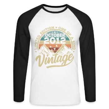 Octobre 2012 Anniversaire 2012 Né en octobre 2012 - T-shirt baseball manches longues Homme - blanc/noir - Devant - Nik (191cm)