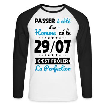 Anniversaire - Né le 29 Juillet Frôler perfection - T-shirt baseball manches longues Homme - blanc/noir - Devant - Nik (191cm)
