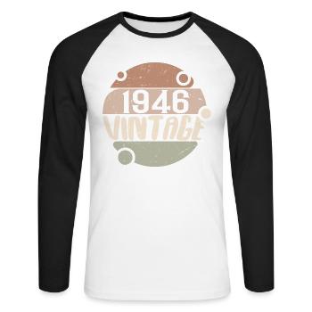 Jahrgang 1946 Retro Geschenke 1946 Jahrgang 1946 - Unisex Baseballshirt langarm - Weiß/Schwarz - Vorne - Nik (191cm)