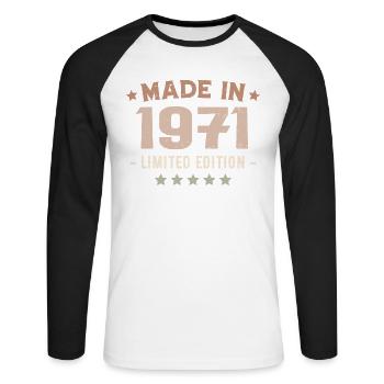 Baujahr 1971 Jubiläumsgeschenk 1971 Jahrgang 1971 - Unisex Baseballshirt langarm - Weiß/Schwarz - Vorne - Nik (191cm)