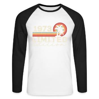 Vintage 1973 Cadeau Anniversaire 1973 Retro 1973 - T-shirt baseball manches longues Homme - blanc/noir - Devant - Nik (191cm)