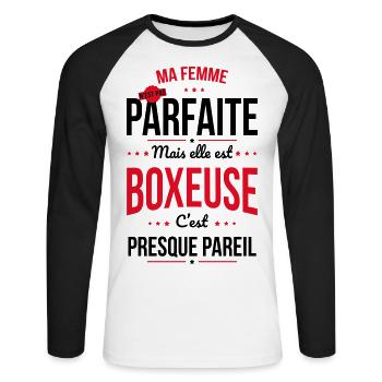 Ma femme n'est pas parfaite mais elle est boxeuse - T-shirt baseball manches longues Homme - blanc/noir - Devant - Nik (191cm)