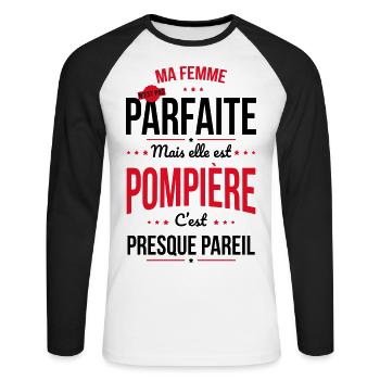 Ma femme n'est pas parfaite mais elle est pompière - T-shirt baseball manches longues Homme - blanc/noir - Devant - Nik (191cm)