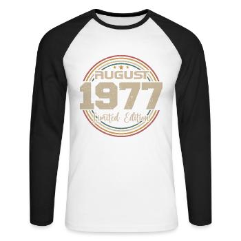Vintage Born August 1977 Birthday Gift 1977 - Unisex Long Sleeve Baseball T-Shirt - white/black - Front - Nik (191cm)