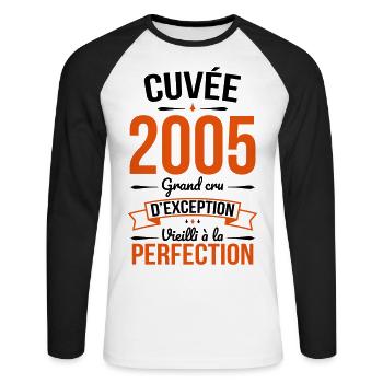 Anniversaire 20 ans - Cuvée 2005 - Cadeau Humour - T-shirt baseball manches longues Homme - blanc/noir - Devant - Nik (191cm)