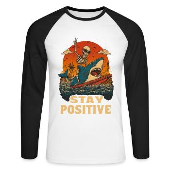 Stay Positive Surf Skeleton Shark - Unisex Baseballshirt langarm - Weiß/Schwarz - Vorne - Nik (191cm)